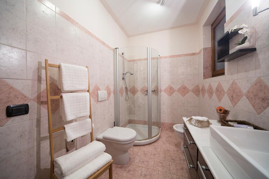 Casa Vacanze La Nautica Baveno Exterior foto